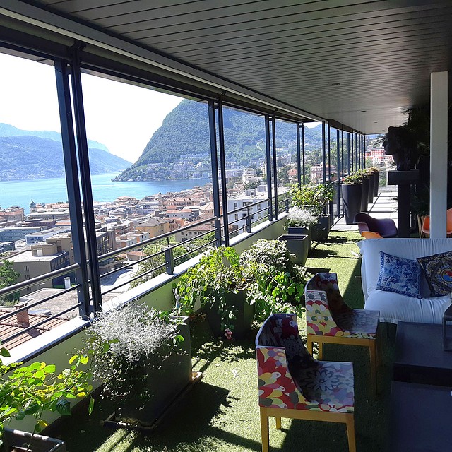 Lugano - Penthouse de 5,5 pièces avec vue sur le lac et jardin sur le toit