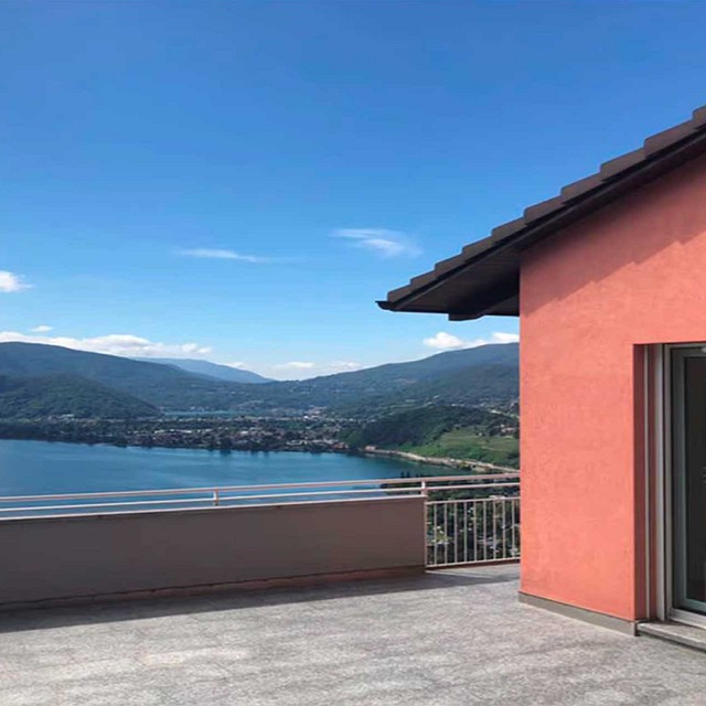 Muzzano - Lake view villa with swimming pool