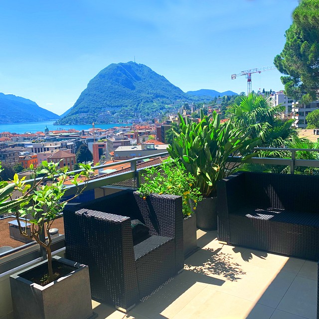 Lugano - Large 3.5-room apartment with lake view
