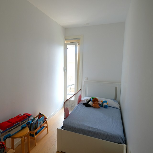 Мелиде - Современная 4,5-комнатная квартира с частичным видом на озеро