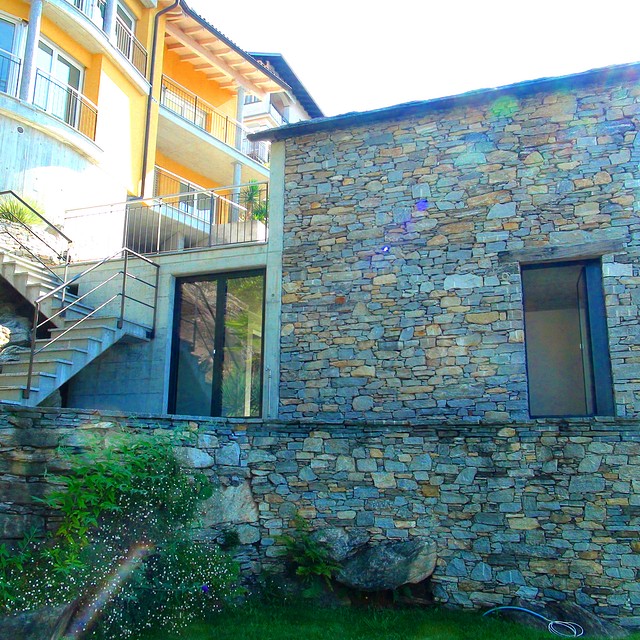 Brione - Villa avec piscine et maison rustique
