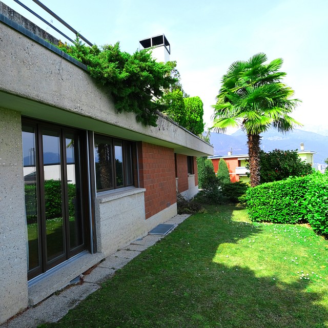 Breganzona - Large semi-detached villa